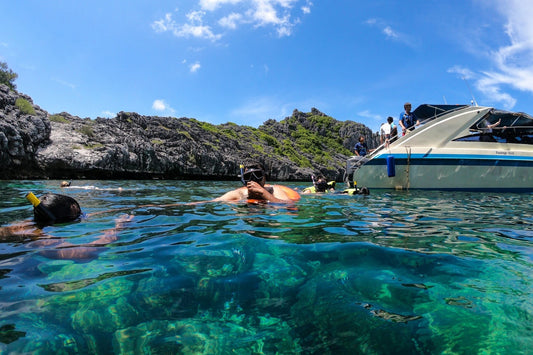 Ko Samui Full-Day Angthong Snorkeling & Kayaking Tour