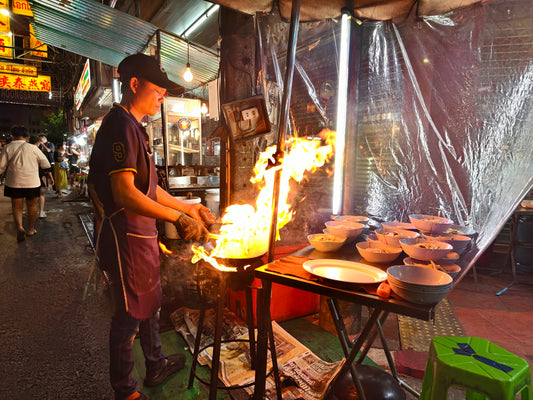 Bangkok Night Michelin Foodie Tour in China Town with 15+ Tastings