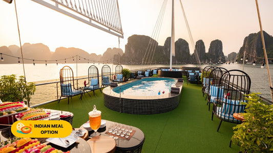 Sunlight Grand Day Cruise: Ha Long Bay, Sung Sot, Titop Island