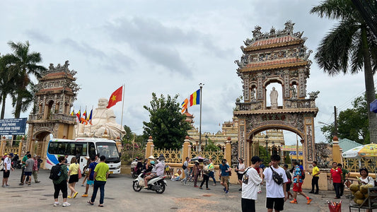 From Ho Chi Minh: Mekong Delta & Vinh Trang Pagoda Day Tour