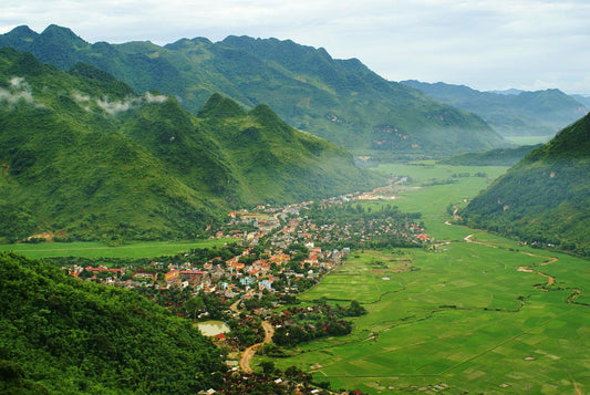 2D1N Mai Chau Valley & Pu Luong Nature Preserve Tour from Hanoi