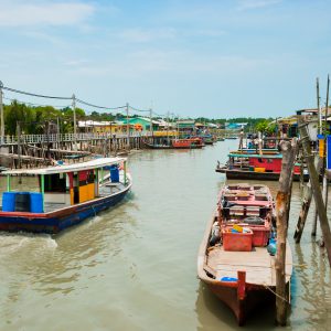 Pulau Ketam Fishing Village with Blue Mosque and Thean Hou Temple