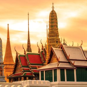 Bangkok Temple Tour: Grand Palace, Emerald Buddha, Wat Pho, Wat Arun